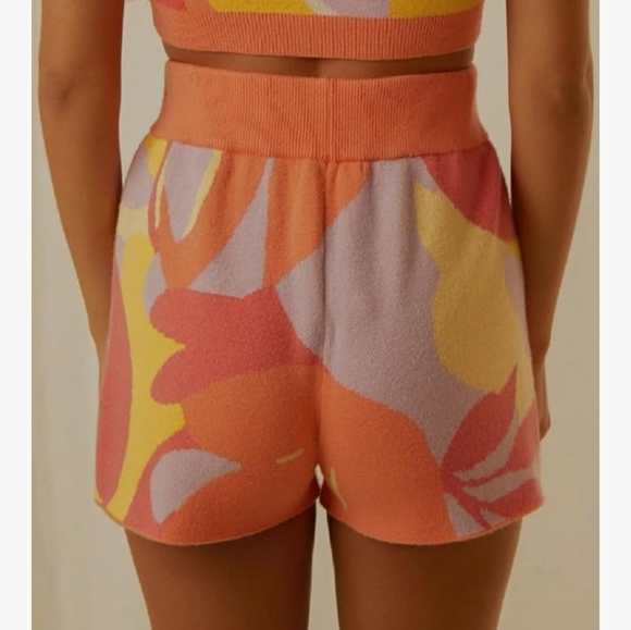 Retro Floral Two Piece Outfit - Picture 6 of 6